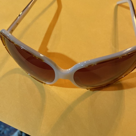 Dior classic sun shade in excellent condition - Picture 5 of 6